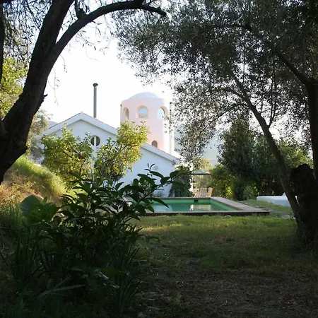 Villa Charming 4-bed In With Private Pool