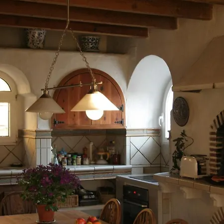 Charming 4-bed In With Private Pool Villa *